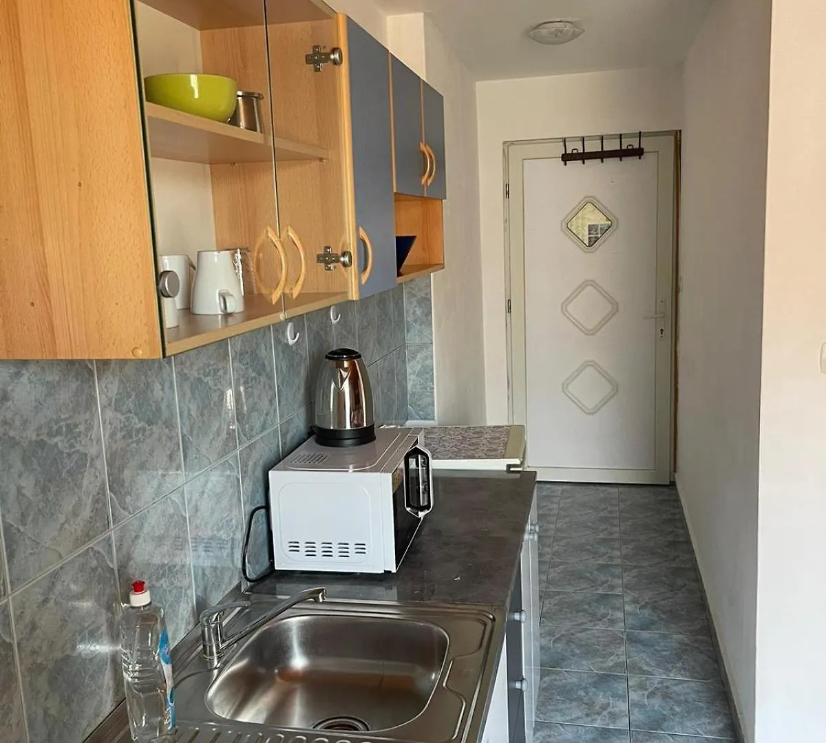Roman Arch- Low Budget Doublebed Room In Top Center Pula Konukevi