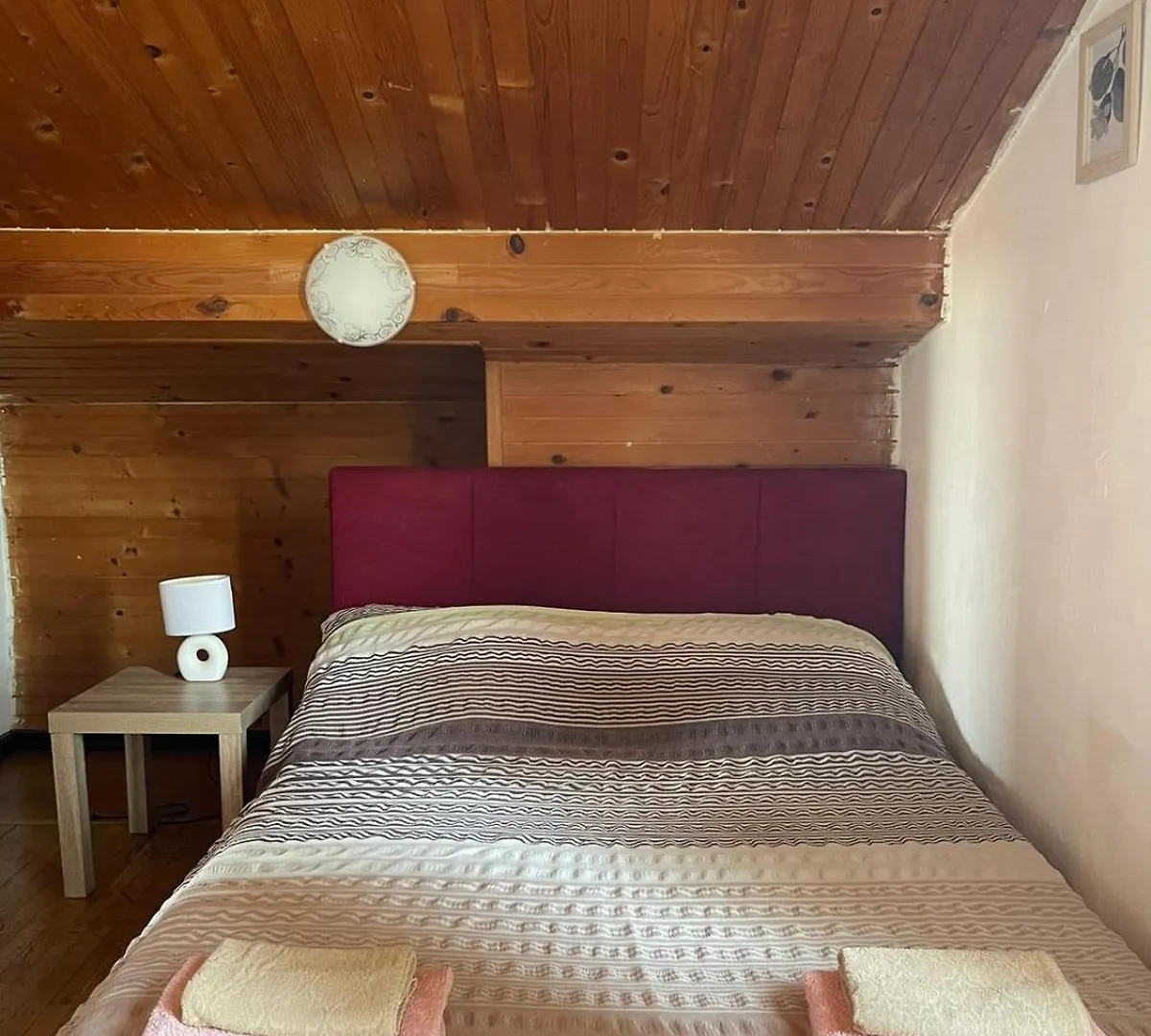 Roman Arch- Low Budget Doublebed Room In Top Center Pula