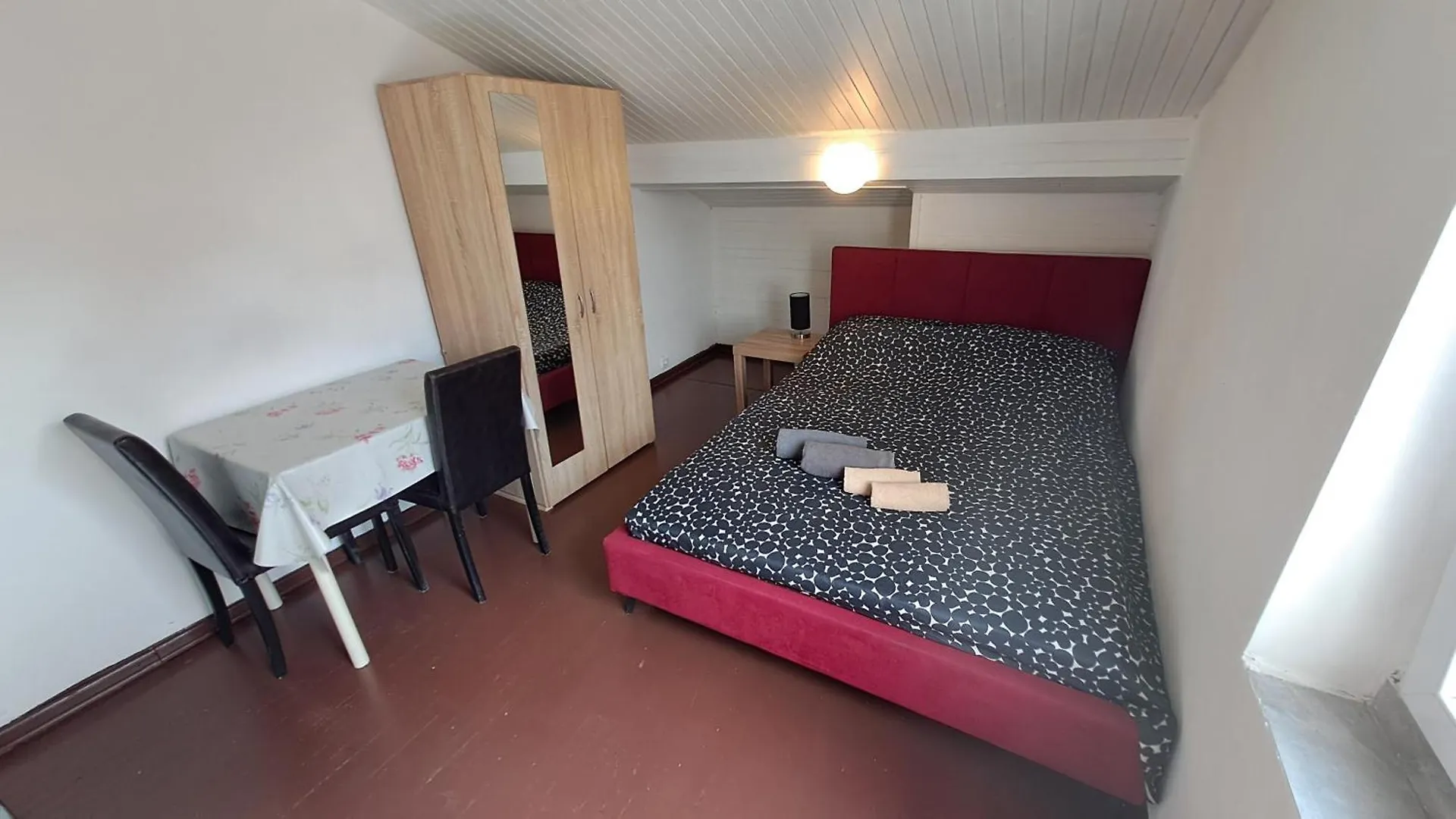 Roman Arch- Low Budget Doublebed Room In Top Center Pula Hırvatistan